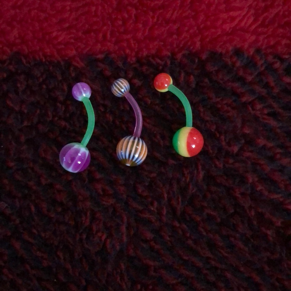 Plastic Belly Rings - Picture 4 of 6